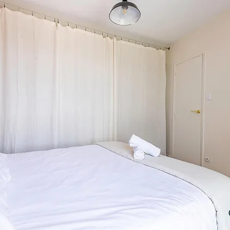 Montaudran Place Dupuy - Vue Panoramique -metro *